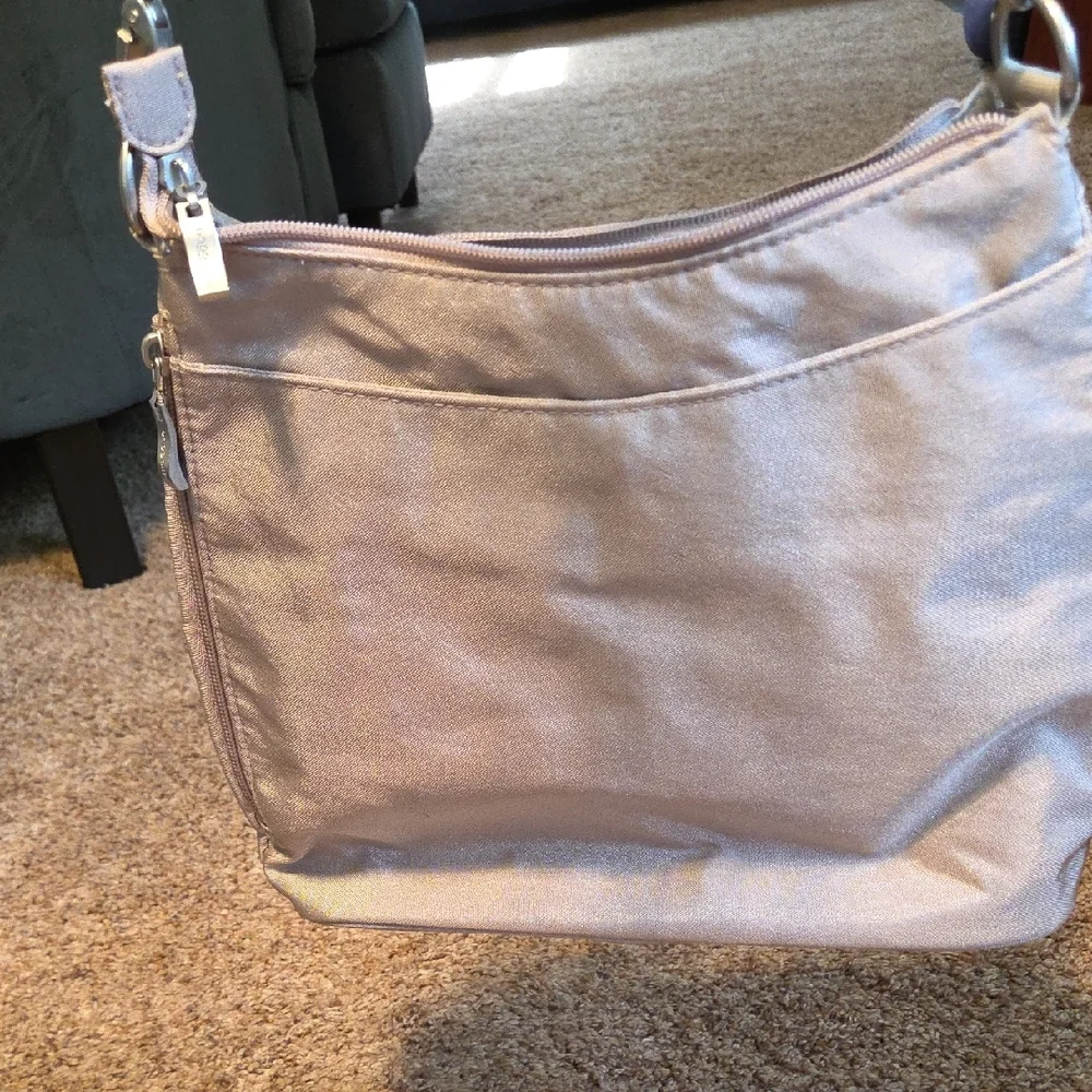 Baggallini Shimmering Tan Shoulder Bag - Picture 2 of 3